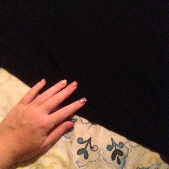 G.A.P super soft black skirt💚 - Picture 3 of 3